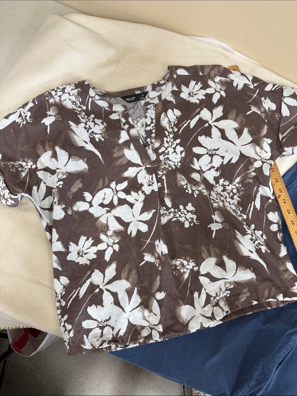 LC Lauren Conrad Brown Floral Short-Sleeve Blouse
